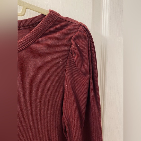 GAP Maroon Ribbed Dress - Picture 4 of 6